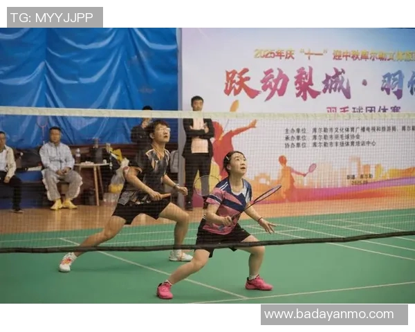 武汉羽毛球队的团队协作之道：如何在赛场上实现默契与配合